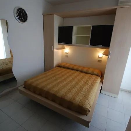 Apartment Locazione Turistica Internazionale.1 *